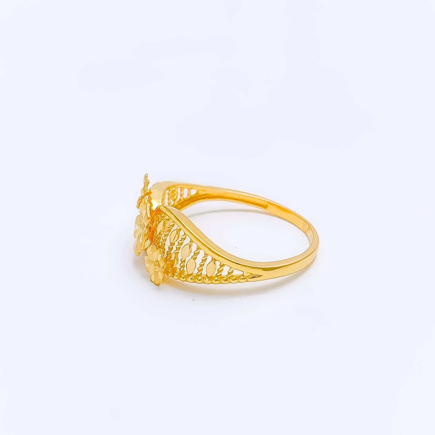 Beautiful Matte Flower Ring