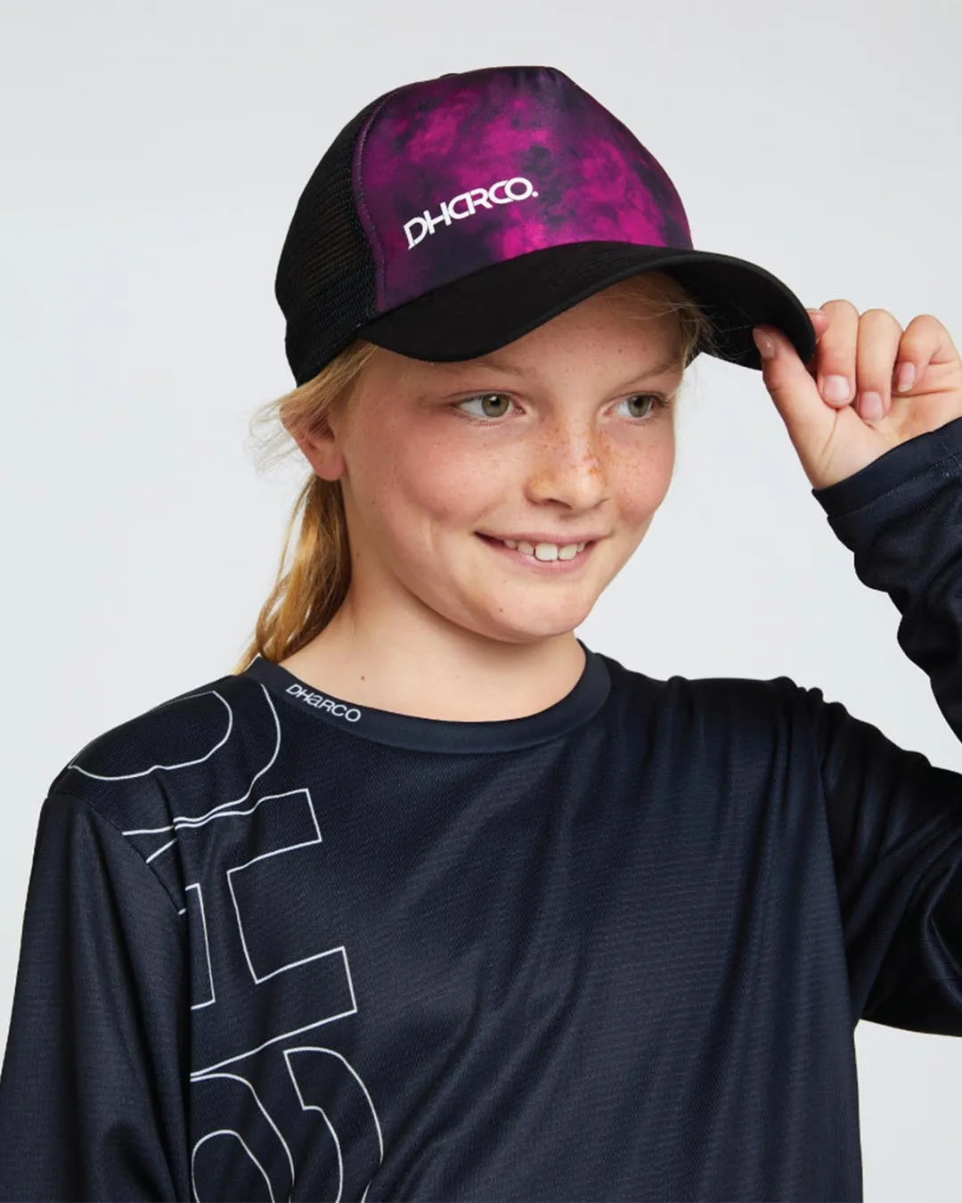 Curved Peak Trucker | Maribor