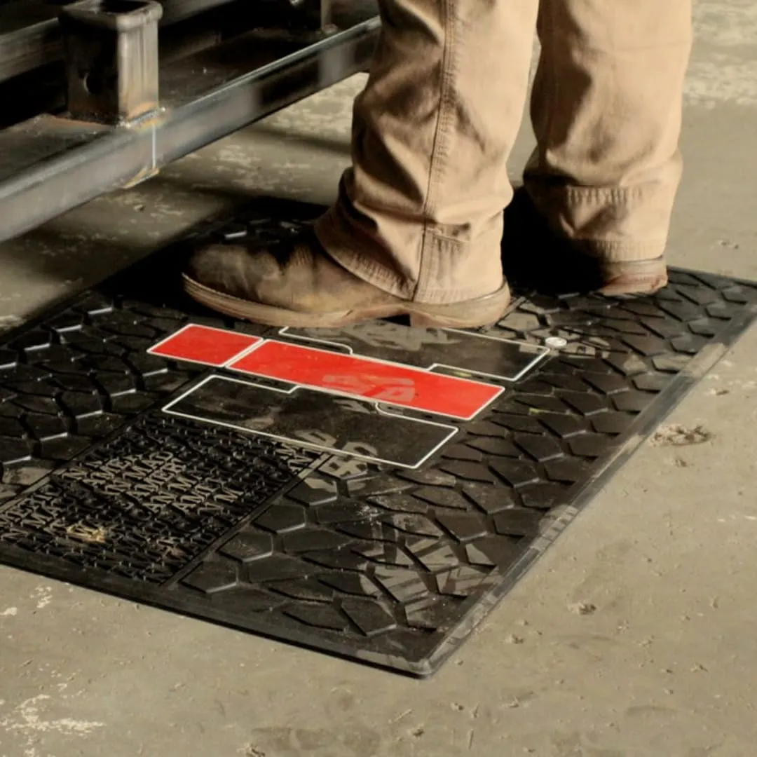 IH Heavy Duty Utility Mat