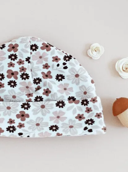 Preemie Round Hat, Ditsy Floral