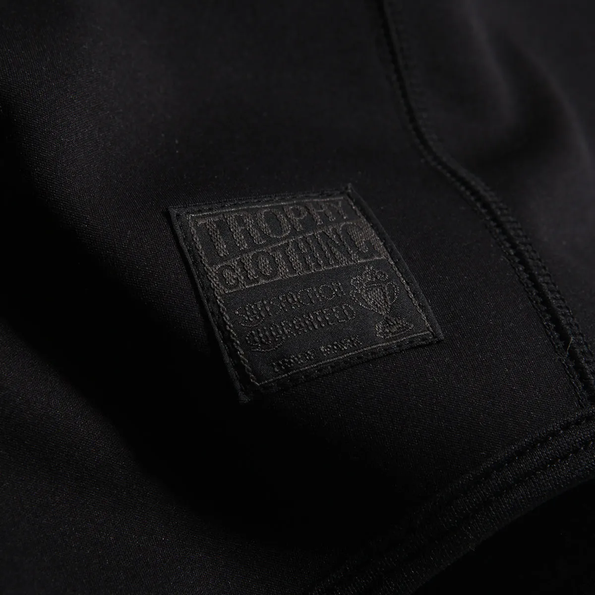 "MONOCHROME" Wind Guard Neck Warmer / TR23AW-802
