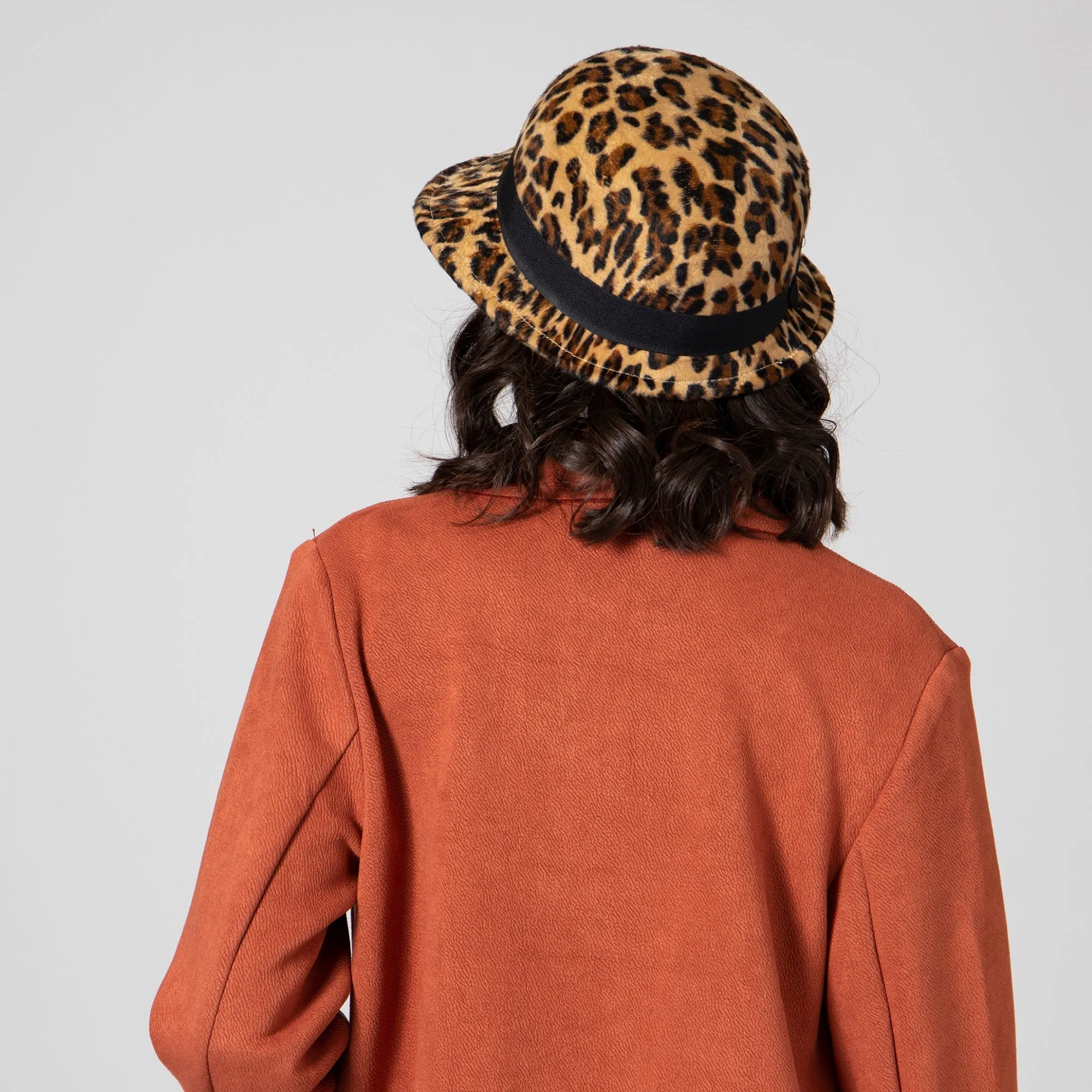 Women's Faux wool felt leopard cloche with grosgrain bow