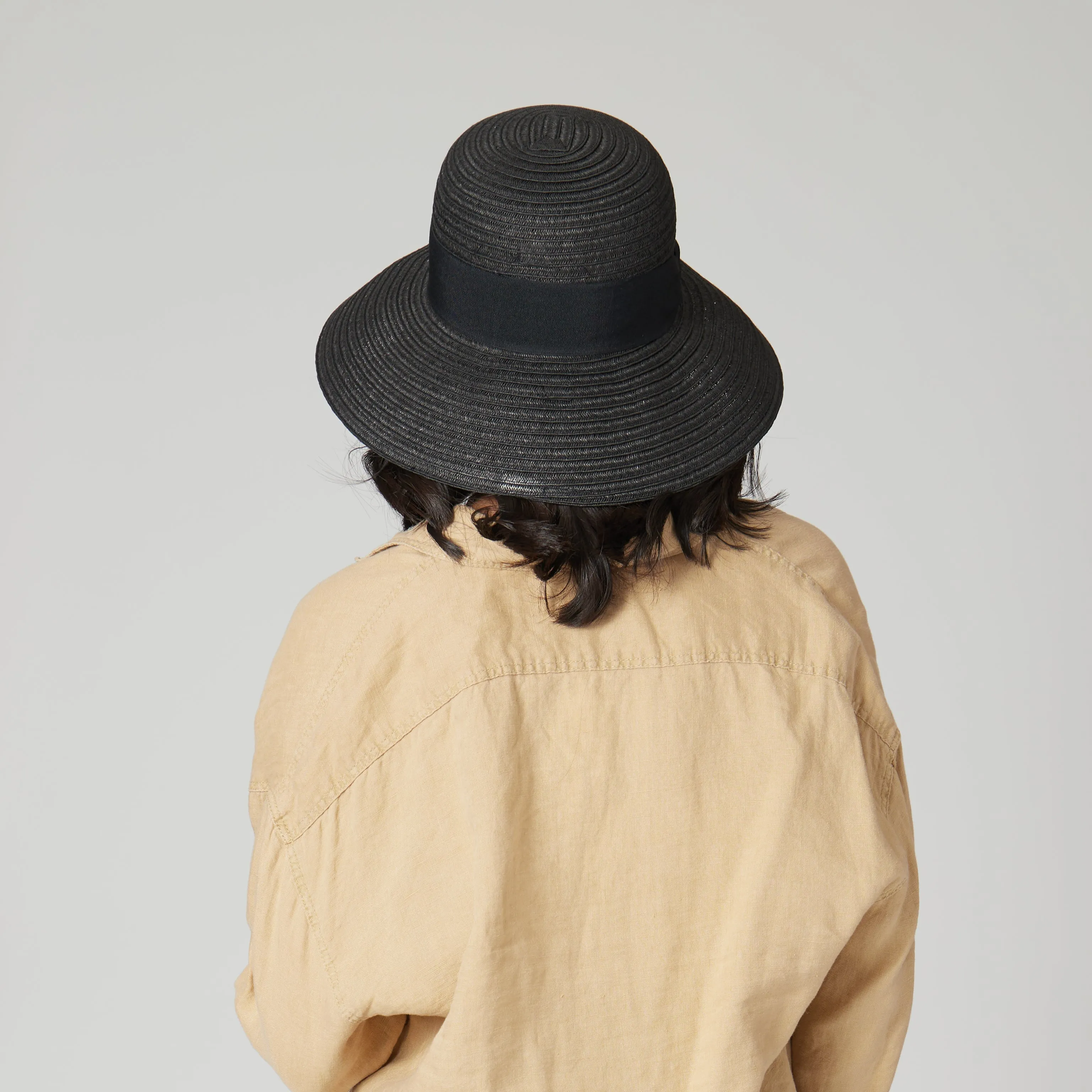 Women's Paperbraid Cloche W/ Grosgrain Band